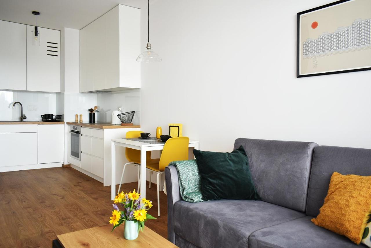 Fabryczna Apartment Лодзь Экстерьер фото