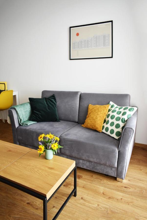 Fabryczna Apartment Лодзь Экстерьер фото