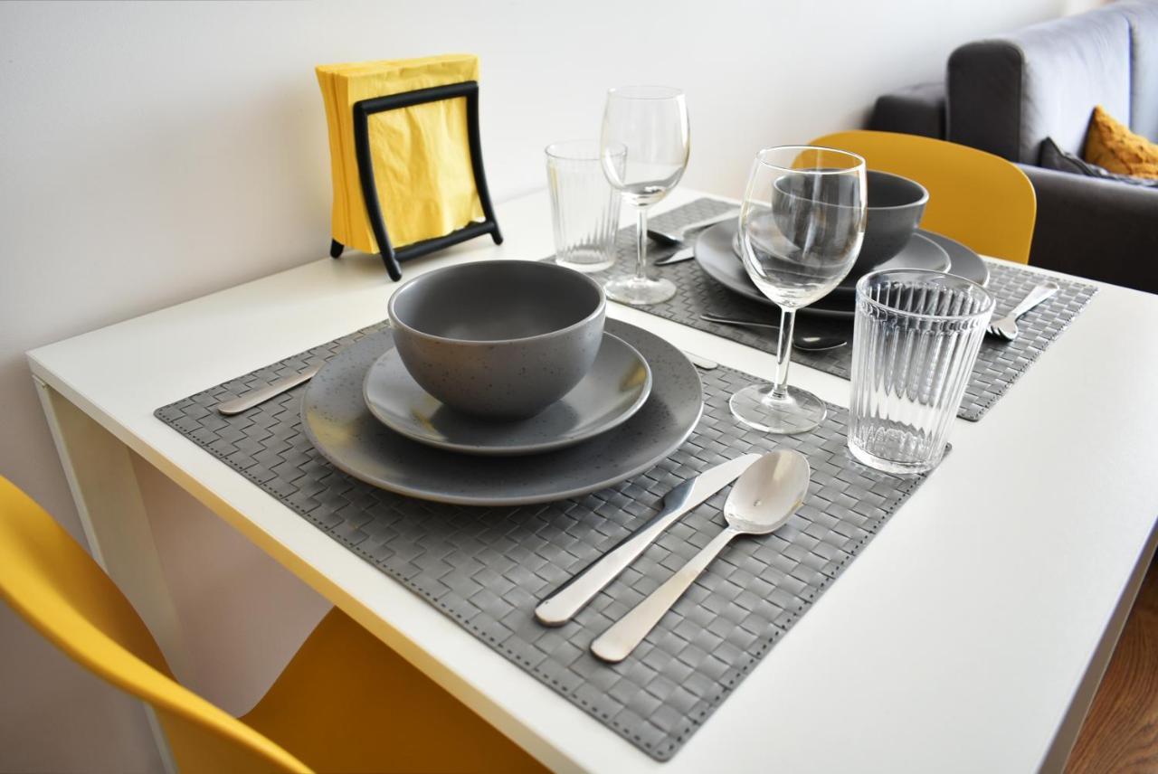Fabryczna Apartment Лодзь Экстерьер фото